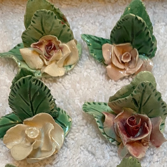 Vintage Rose Flower Place Card Holders (9) - Picture 3 of 4